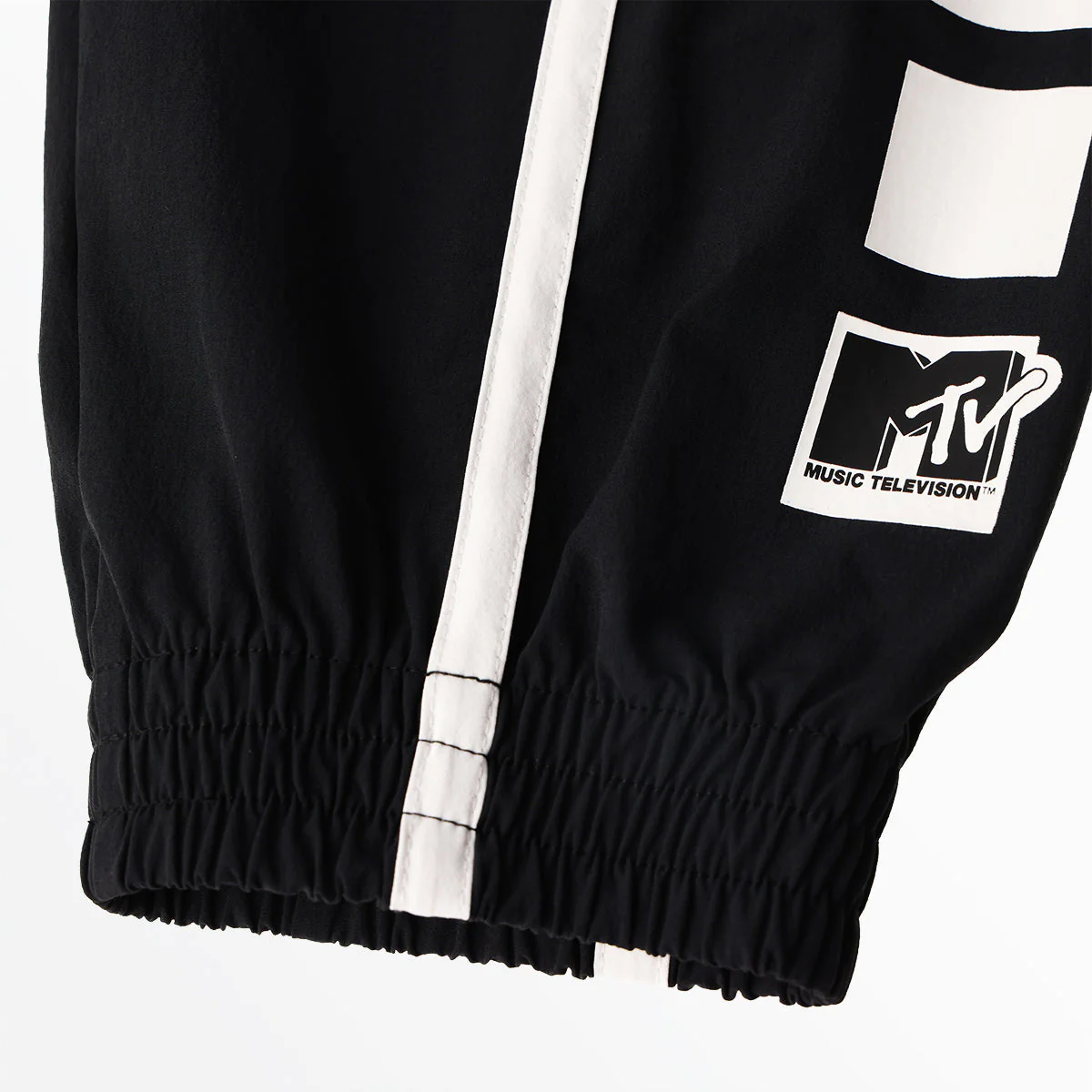 MTV WOMEN'S LIVE IN JOGGERS - Image 5